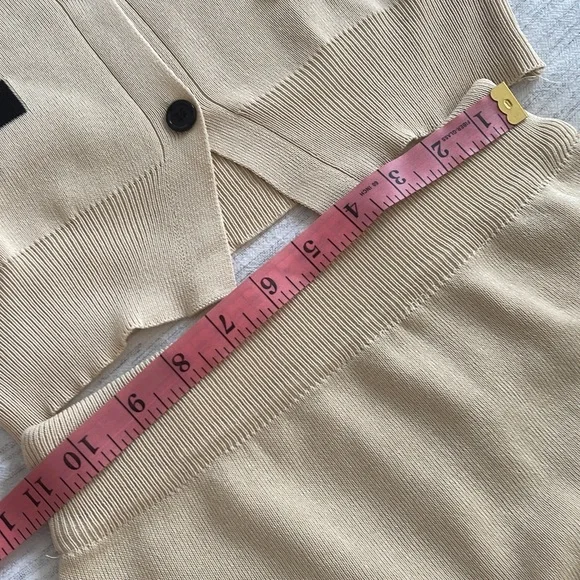 Knitted top and skirt - Picture 8 of 10